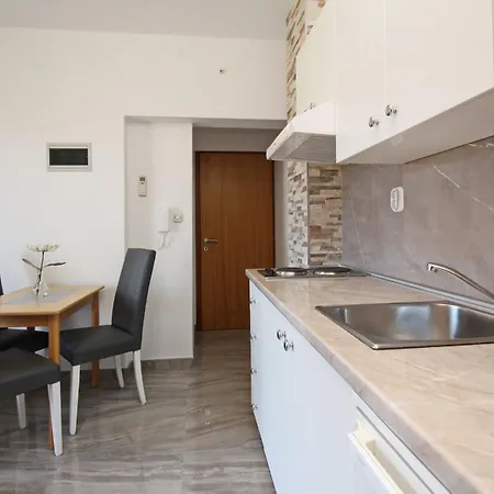 Gemuetliches In Mit Eigenem Balkon By Interhome Apartment