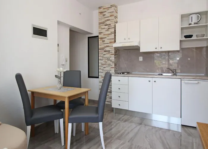 Gemuetliches In Mit Eigenem Balkon By Interhome *